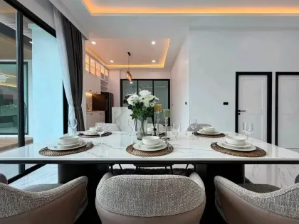 Private Pool Villa with 3 Bedrooms and 3 Bathrooms for Rent in Koh Kaew