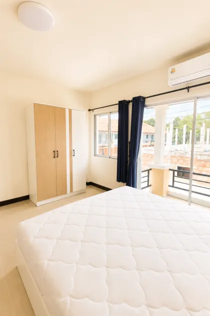 Neues Haus nahe Tesco Lotus Thalang zur Miete für 17k THB