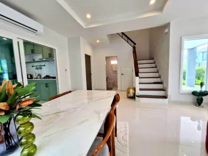 ซูปาลัย ปาล์ม สปริงส์ บ้านพัก 4 ห้องนอน 3 ห้องน้ำ