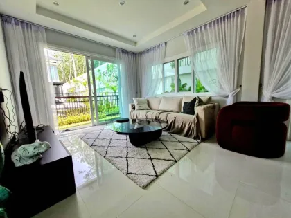ซูปาลัย ปาล์ม สปริงส์ บ้านพัก 4 ห้องนอน 3 ห้องน้ำ