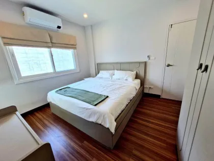 ซูปาลัย ปาล์ม สปริงส์ บ้านพัก 4 ห้องนอน 3 ห้องน้ำ