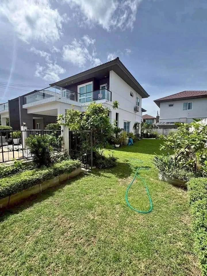 Villa spacieuse de 3 chambres à louer à Inizio Koh Kaew