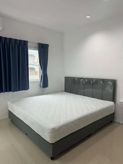 Gewerbegebäude zur Miete in Patong, Phuket