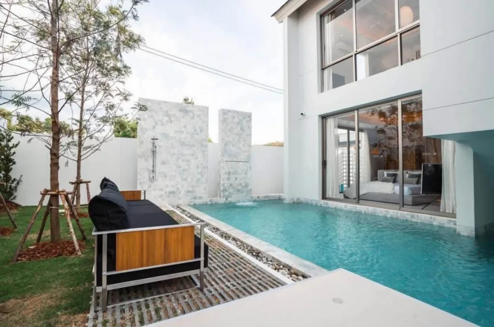 วิลล่าให้เช่าในโครงการ Lux Pride, ป่าซาก, บางเทา