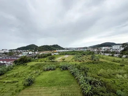 Moderno Condominio de 1 Habitación en Alquiler en The Base Uptown, Samkong, Phuket