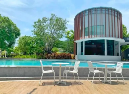 4 Beds 3 Bathrooms Apartment in Saransiri Kohkaew Retreat