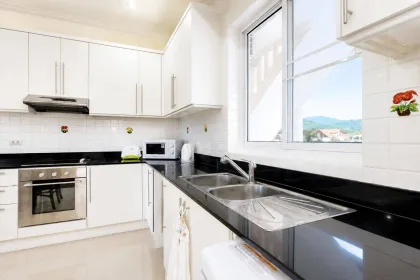 Appartement Penthouse & Rez-de-Chaussée 160 m² à Louer à Rawai, Phuket