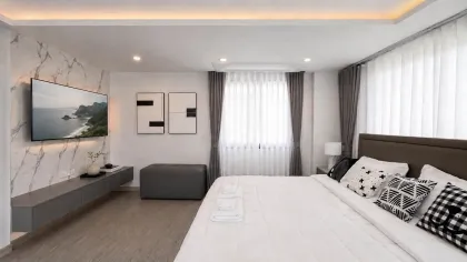 Moderne Poolvilla in ruhiger Lage von Patong zu vermieten