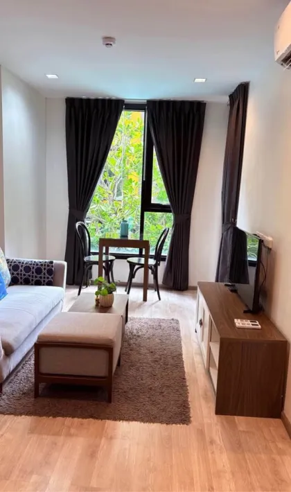 อพาร์ตเมนต์ 1 ห้องนอนให้เช่าที่ The Base Central Condo, เชิงทะเล