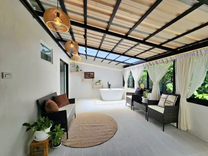 Maison de coin entièrement rénovée à louer à Bang Thong Hillside, Kathu