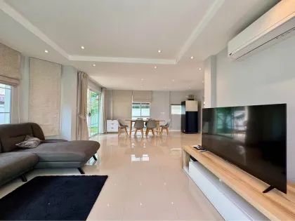 Вилла с 3 спальнями и большим садом в Land & Houses Chalong, Пхукет