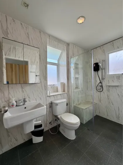 Вилла с 3 спальнями и большим садом в Land & Houses Chalong, Пхукет