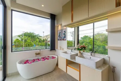Neu 4 Schlafzimmer 5 Badezimmer Villa mit Privatpool in Rawai