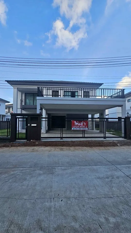 Großzügige 4-Schlafzimmer-Familienvilla in The Palm Kathu-Patong