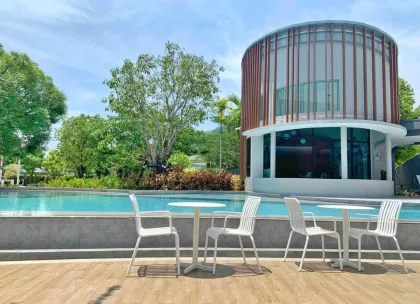 Voll möblierte 4-Zimmer-Wohnung mit 3 Bädern in Koh Kaew