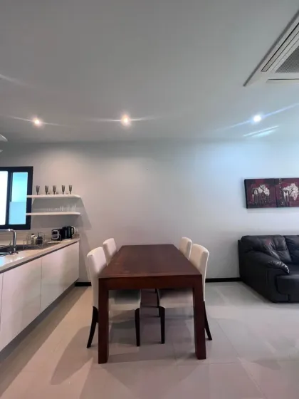 Villa 2 Chambres avec Piscine Privée dans Saiyuan Estate, Rawai