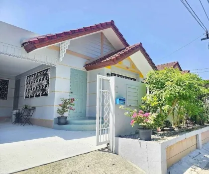3-Bedroom 2-Bathroom Villa for Rent in Wongchalerm Garden Ville