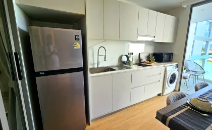 Moderne 1-Zimmer-Wohnung zur Miete in The Aqua, Boat Avenue