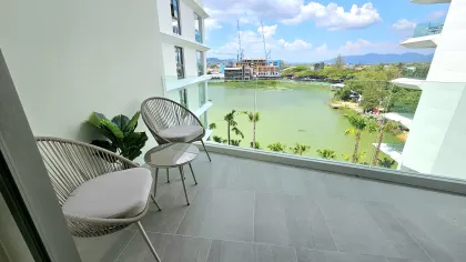 Moderne 1-Zimmer-Wohnung zur Miete in The Aqua, Boat Avenue