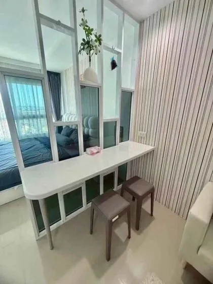 1-Bedroom Fully Furnished Apartment at The Royal Place 3 for Rent
