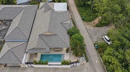 Villa Privée avec Piscine 3 Chambres à Louer à Paklok Près de UWC Phuket