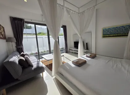 Seastone Luxury 1-Bedroom Pool Villa in Bang Tao