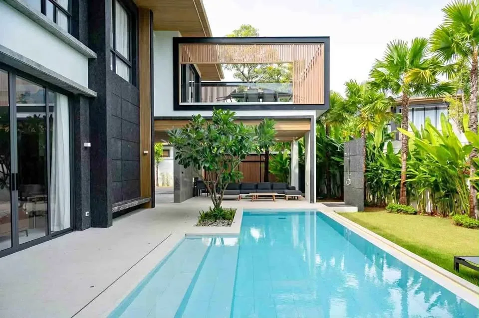 Luxury 6-Bedroom Villa with Private Pool in Koh Kaew, Phuket