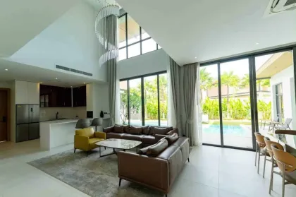 Luxuriöse 6-Schlafzimmer-Villa mit privatem Pool in Koh Kaew, Phuket