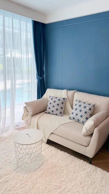 Sunshine A2007 – 2-Bedroom Apartment with Direct Pool Access