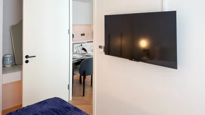 Sunshine A2007 – 2-Bedroom Apartment with Direct Pool Access