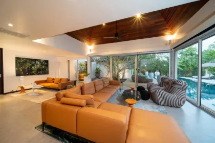 Layang Manor Four-Bedroom Garden Pool Villa for Rent in Cherng Talay