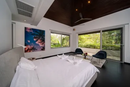 Layang Manor Four-Bedroom Garden Pool Villa for Rent in Cherng Talay