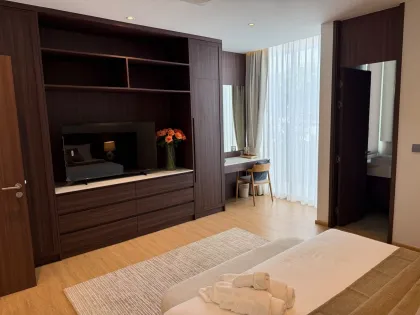 Boat Avenue Residence三卧四卫私人泳池别墅出租