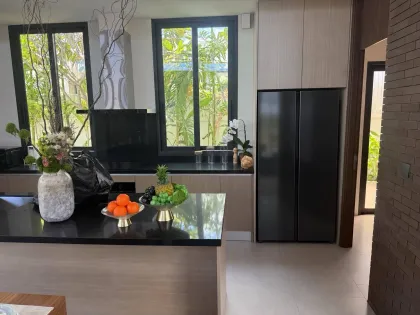 Boat Avenue Residence三卧四卫私人泳池别墅出租