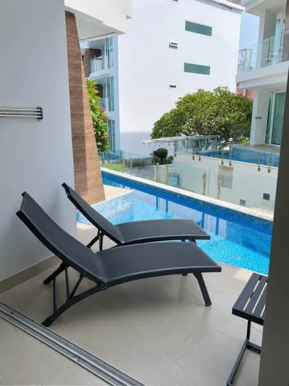 1 Bedroom Apartment with Direct Pool Access in Rawai