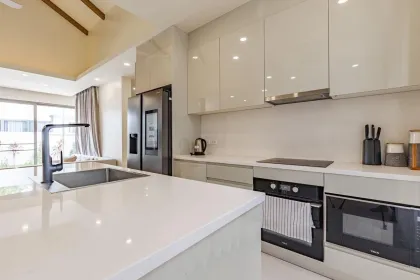 Poolvilla in Bang Tao – 3 Schlafzimmer, 3 Bäder