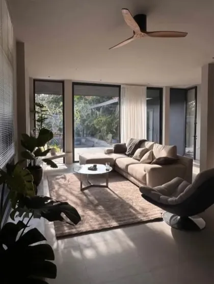 Modern Pool Villa in Rawai with Mountain Views