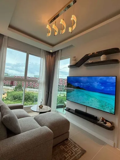 Cozy 1-Bedroom Condo with Mountain & City View for Rent in Phuket Town