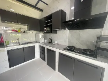 Supalai Palm Springs 3-Bedroom, 3-Bathroom Townhouse for Rent