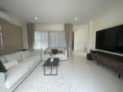 Villa à louer Crown Estate Koh Kaew : 4 chambres, 3 salles de bain