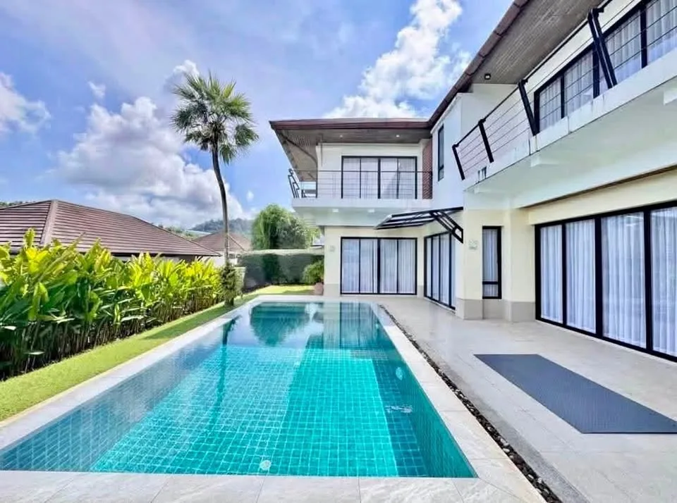 Private Pool Villa with 3 Beds and 3 Baths in Rawai
