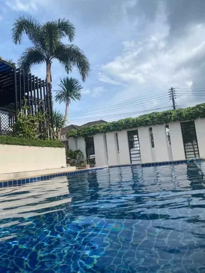Villa privada con piscina de 4 habitaciones en alquiler en Thalang