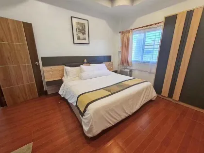 Villa privada con piscina de 4 habitaciones en alquiler en Thalang