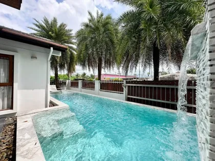 Luxury 4-Bedroom Pool Villa in Koh Kaew, Phuket