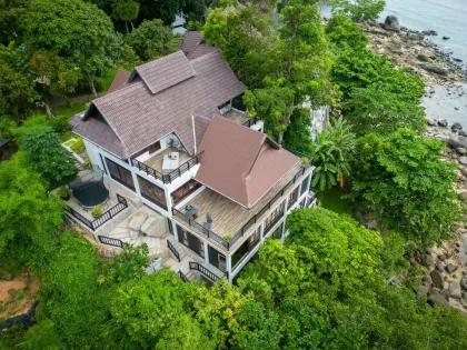 Vast Beachfront Villa with Private Pool & Sauna in Kamala