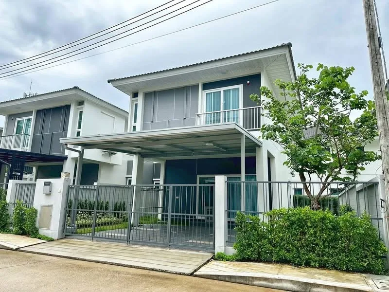 Supalai Lake Ville Villa mit 3 Schlafzimmern und 2 Bädern zur Miete