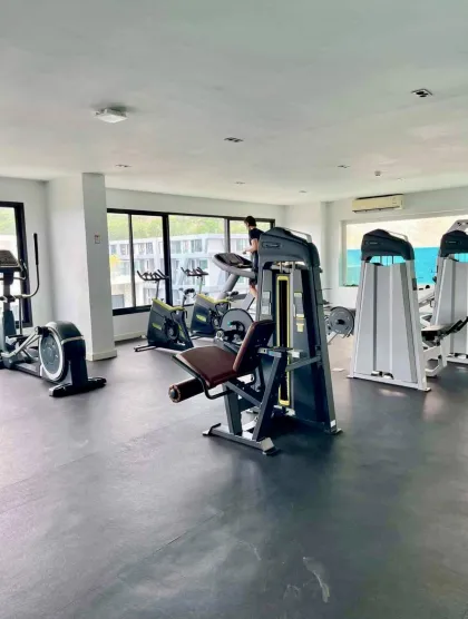 Studio stylé 30 m² à Phuket avec rénovation et meubles neufs