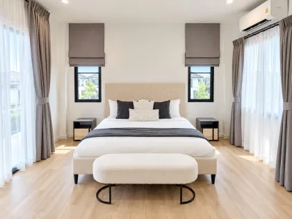 Maison neuve 4 chambres à Crown Estate, Koh Kaew