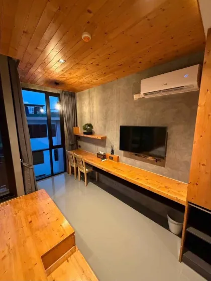 Condo style loft 1 chambre 1 salle de bain proche plage de Nai Harn