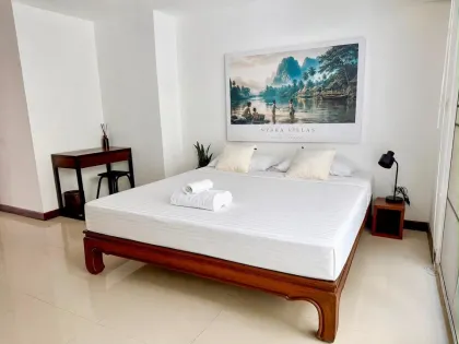 Haustierfreundliches 4-Zimmer, 5-Badezimmer Reihenhaus in Sai Yuan, Rawai